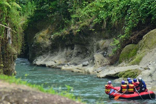Sungai Binge Wisata Arum Jeram yang Memacu Adrenalin di Langkat